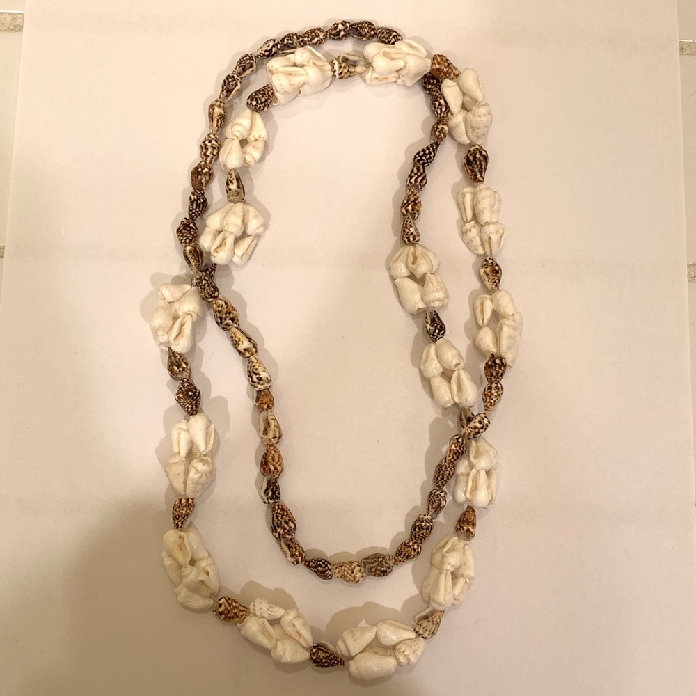 Long Shell Necklace